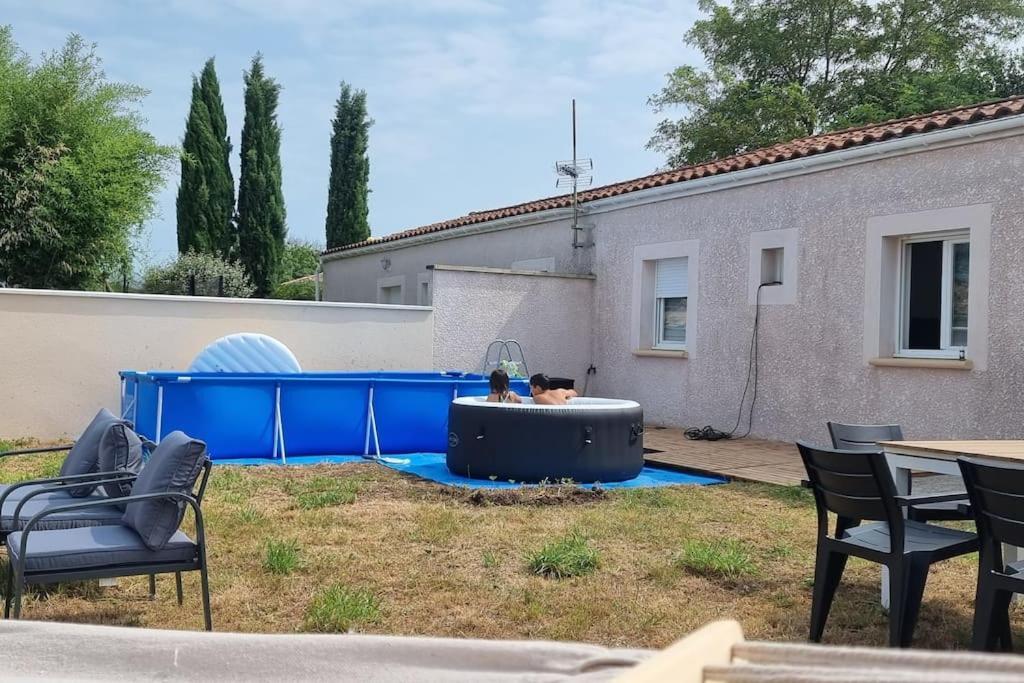 Maison Au Calme Entre Collegues Ou Famille - La Boheme - Saint-Seurin-sur-l'Isle Exterior photo